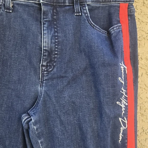 Tommy Hilfiger Red Stripe Signature Jeans - Picture 3 of 10